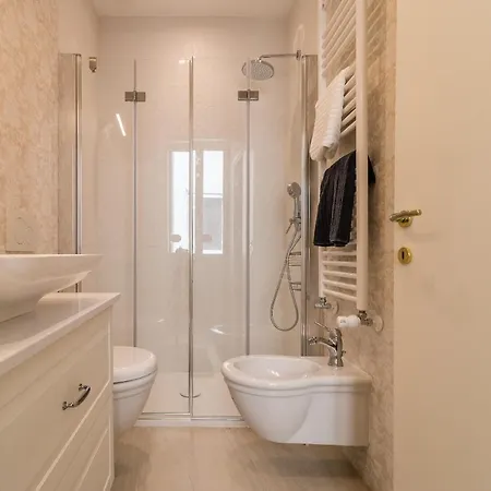 Doge's Mirror & Stair @frari Apartamento *