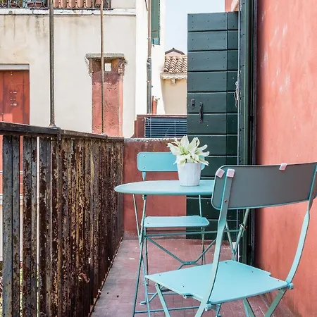 Doge's Mirror & Stair @frari Appartamento *