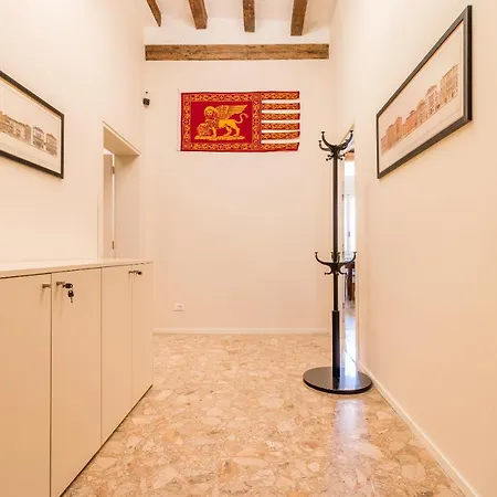 Apartment Doge's Mirror & Stair @frari