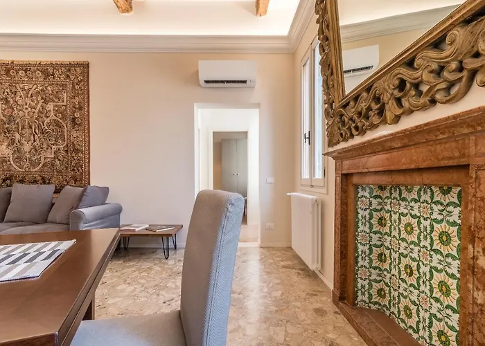 Doge's Mirror & Stair @frari